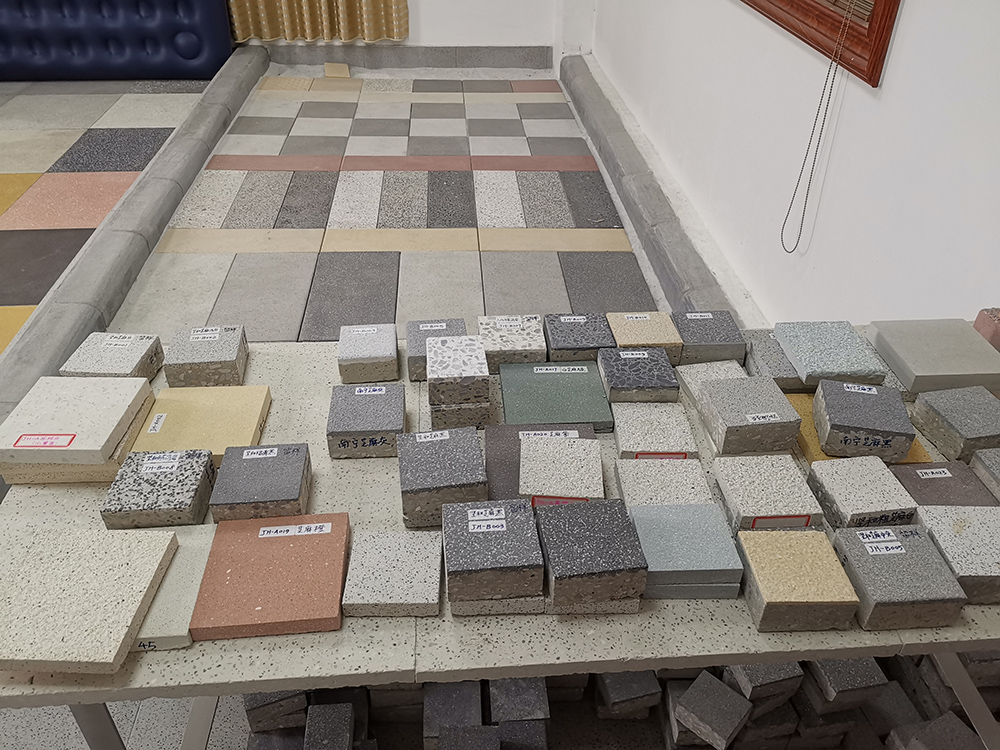佛山南海選透水磚找華堅實力廠家_高品質_大量現(xiàn)貨