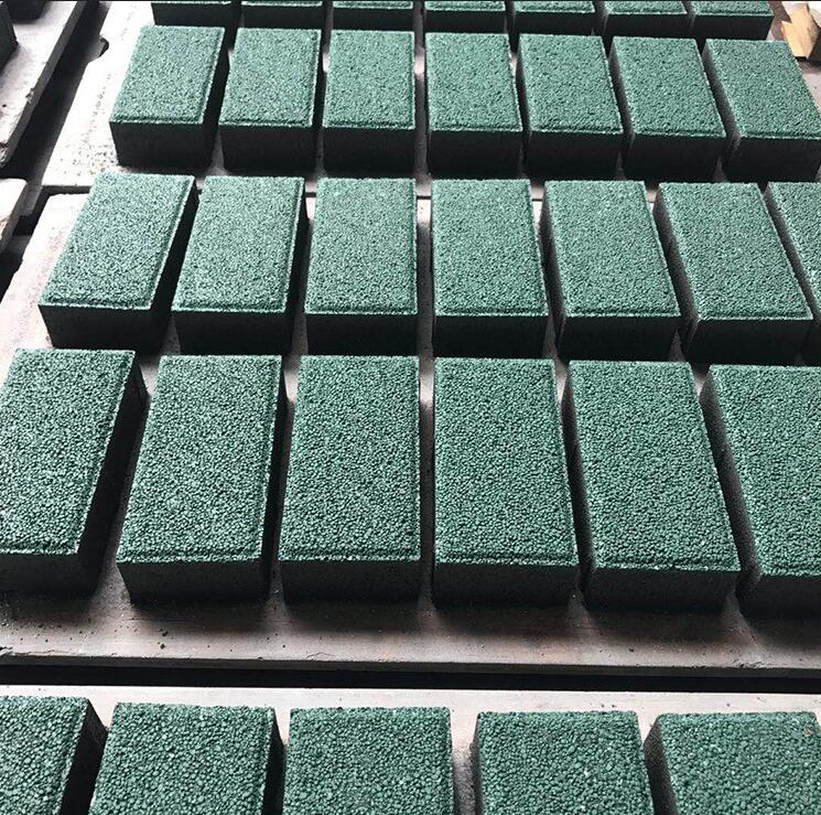 廣州南沙環(huán)保彩磚首選<廣東華堅水泥制品構(gòu)件>,經(jīng)久耐用,規(guī)格齊全!